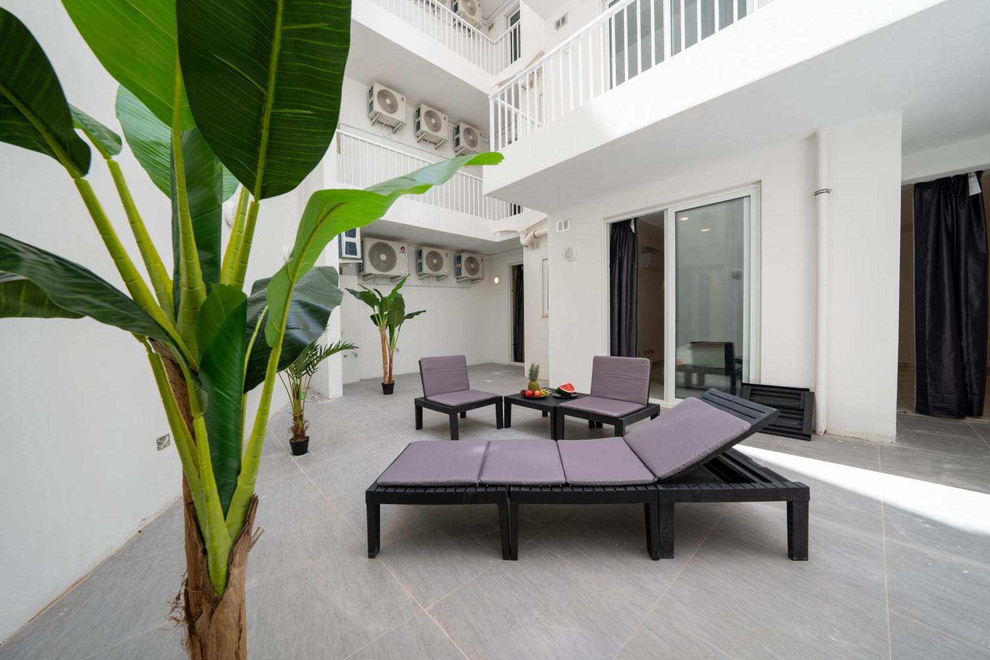Luxury Brand New Location Apartment