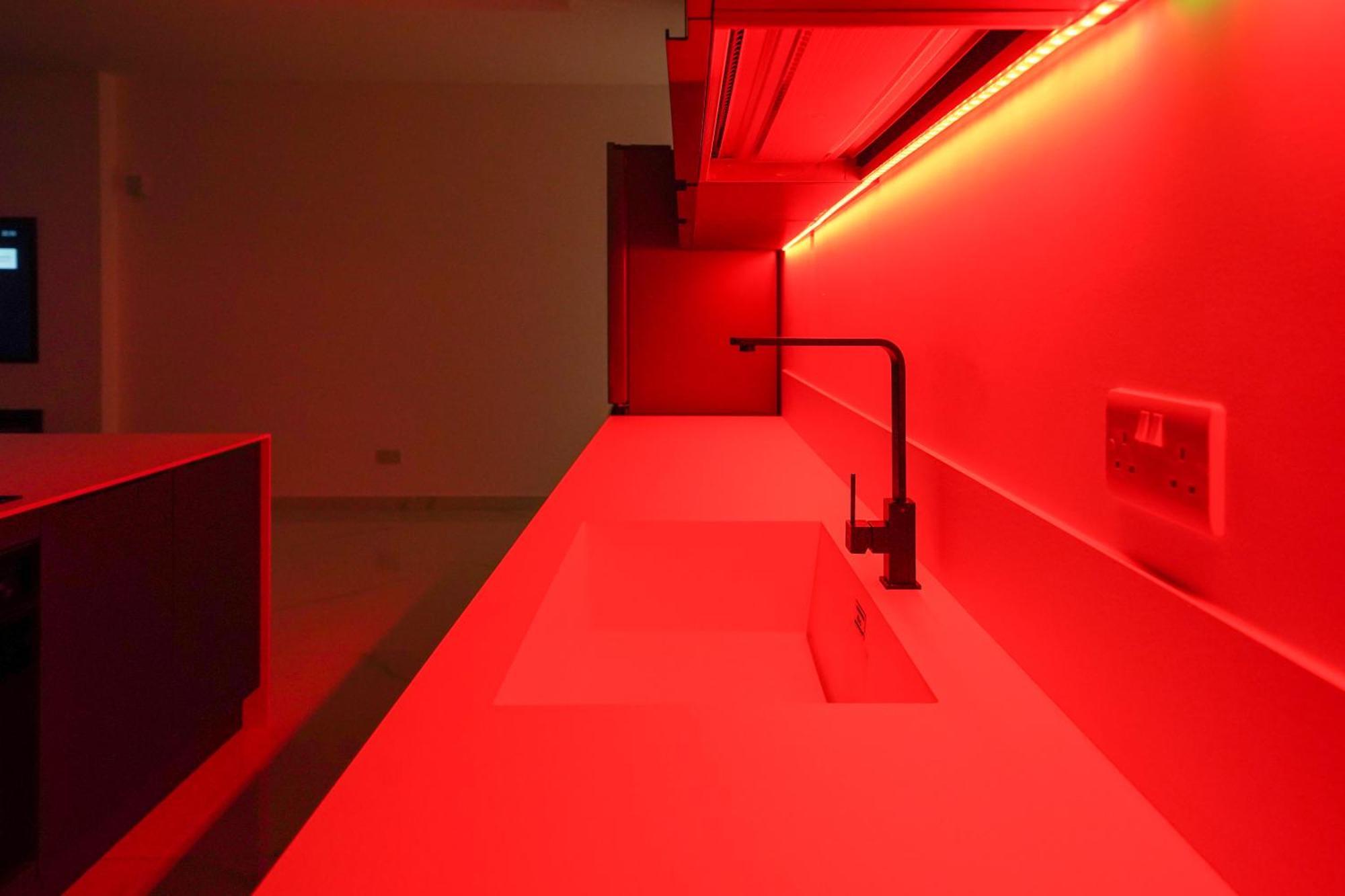 Apartment Luxury Brand New Location