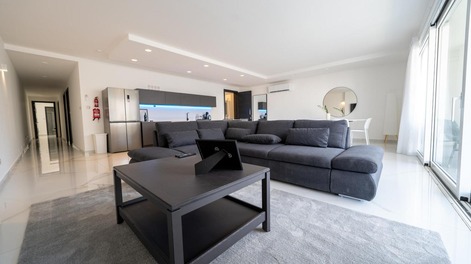 Apartment Luxury Brand New Location Is-Swieqi