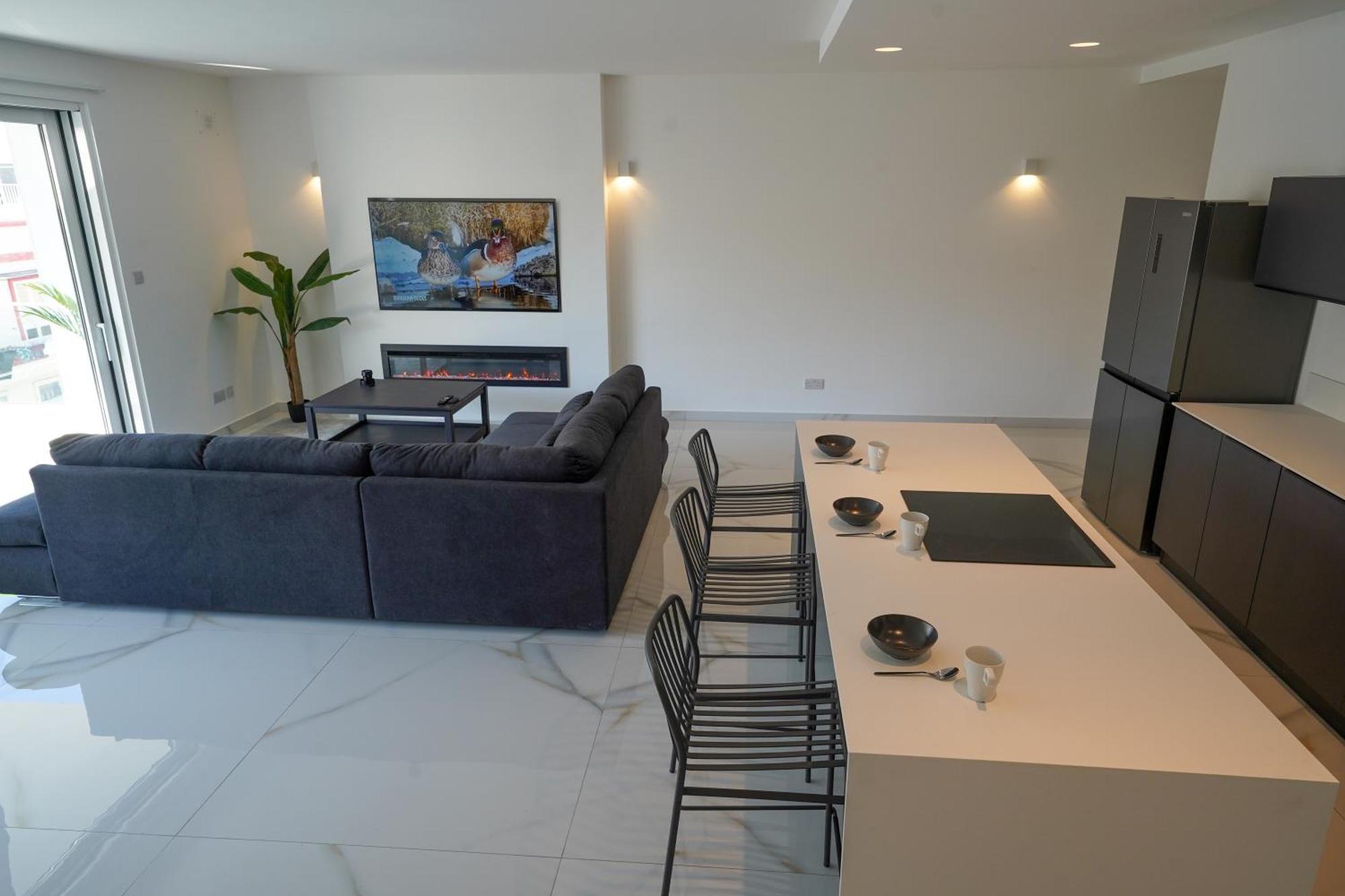 Luxury Brand New Location Is-Swieqi