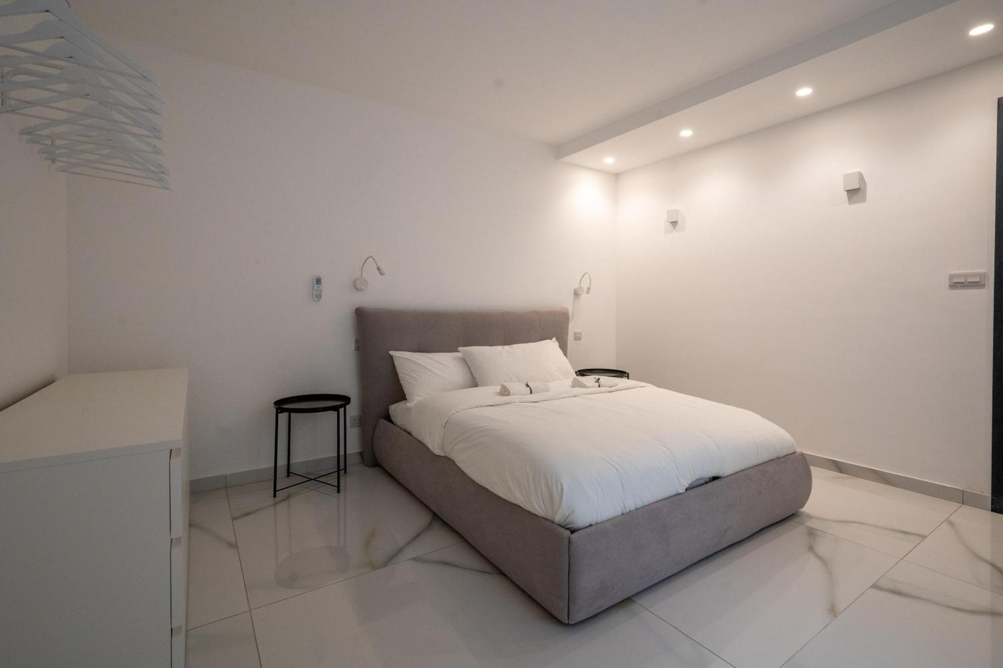 Luxury Brand New Location Is-Swieqi
