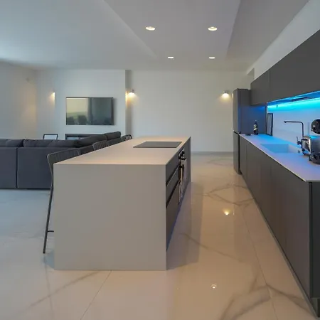 Luxury Brand New Holiday Apartments Top Location Is-Swieqi Exterior photo