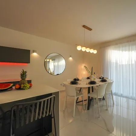 Luxury Brand New Holiday Apartments Top Location Is-Swieqi Exterior photo